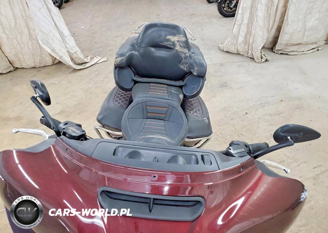 2019 Harley-Davidson Flhtcu VIN:1HD1FCC11KB675337 - 5