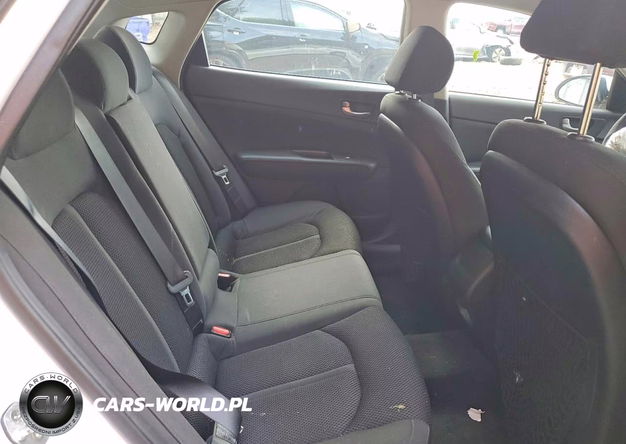 2019 Kia Optima Lx VIN:5XXGT4L35KG339132 - 10