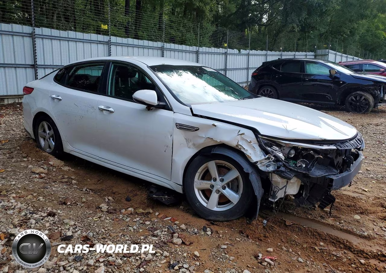 2019 Kia Optima Lx VIN:5XXGT4L35KG339132 - 4