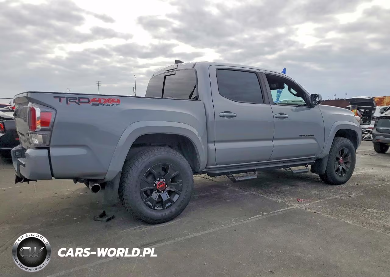 2020 Toyota Tacoma Trd Sport VIN:3TMCZ5AN0LM360915 - 3