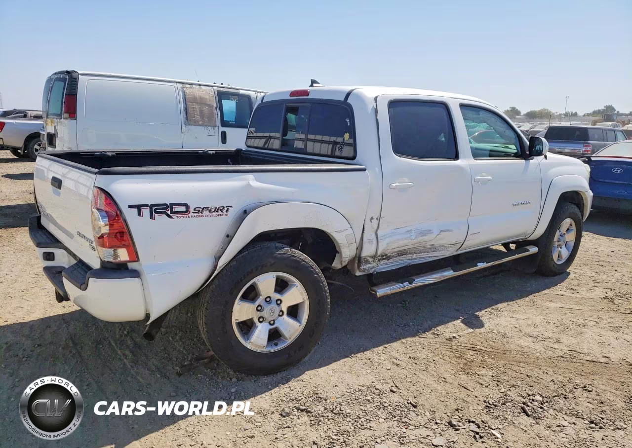 2015 Toyota Tacoma Double Cab Prerunner VIN:3TMJU4GN2FM191377 - 3