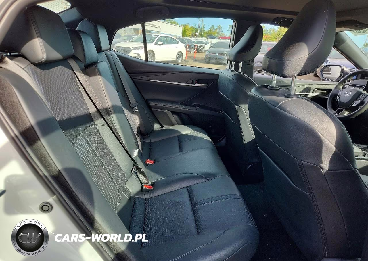 2025 Toyota Camry Xse VIN:4T1DAACK6SU198740 - 10