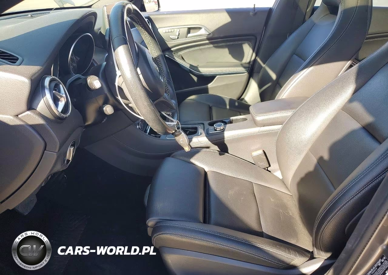 2018 Mercedes-Benz Cla 250 VIN:WDDSJ4EB1JN686793 - 7