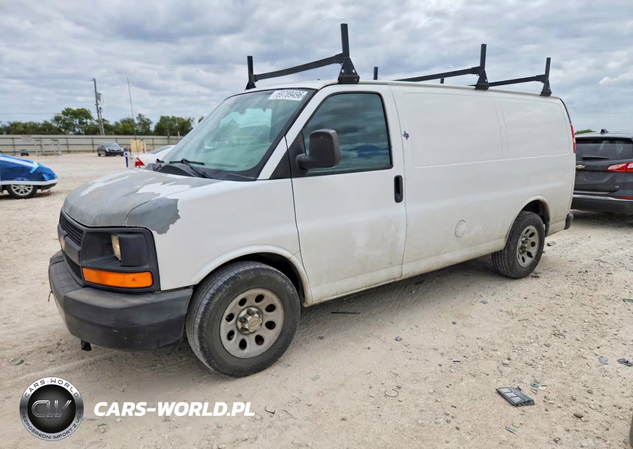 2012 Chevrolet Express G1500 VIN:1GCSGAFX8C1129102 - 1