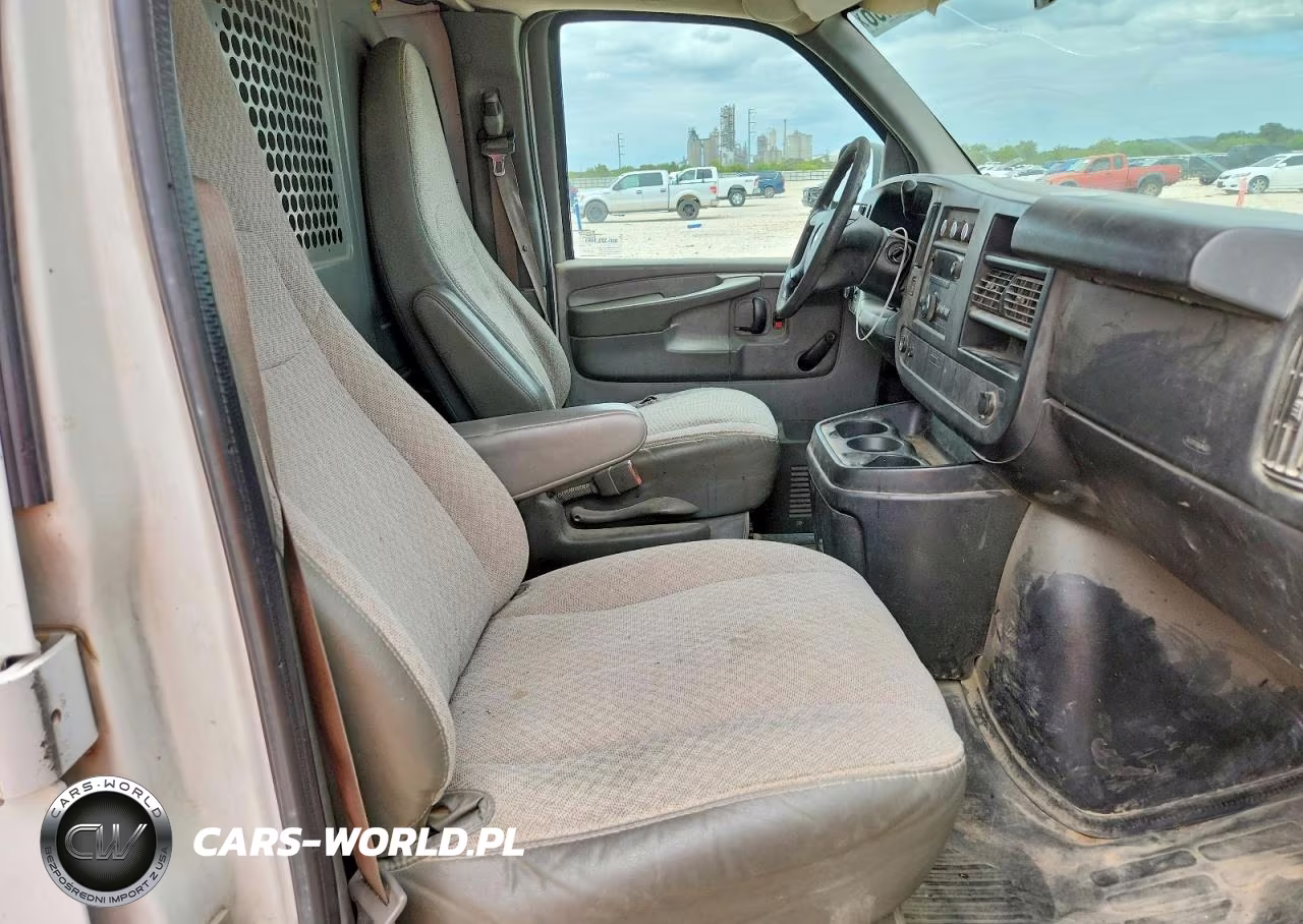 2012 Chevrolet Express G1500 VIN:1GCSGAFX8C1129102 - 11