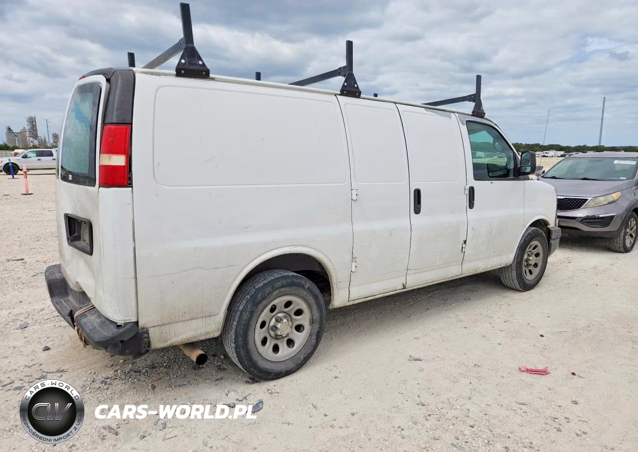 2012 Chevrolet Express G1500 VIN:1GCSGAFX8C1129102 - 3