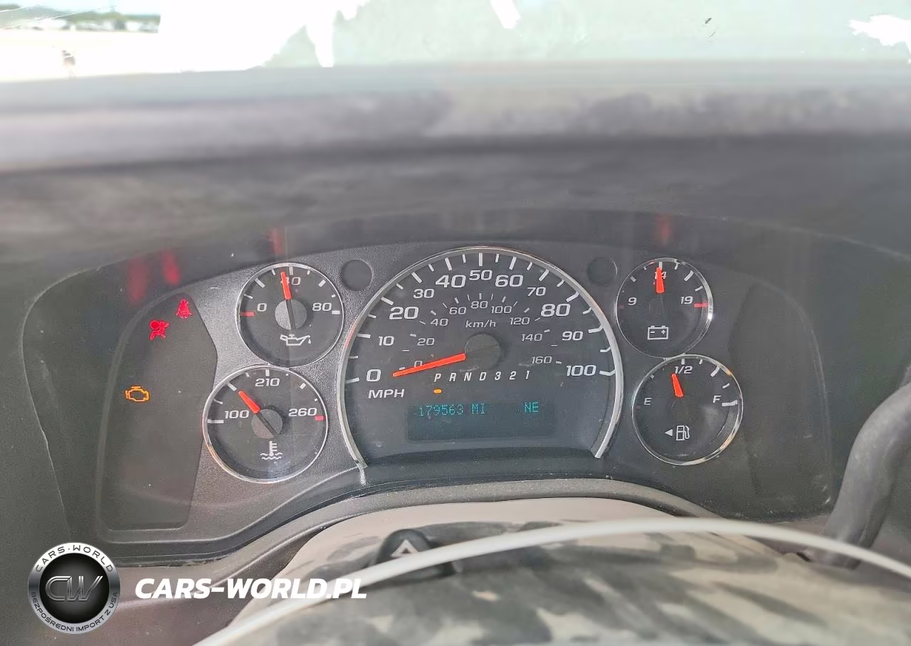 2012 Chevrolet Express G1500 VIN:1GCSGAFX8C1129102 - 9
