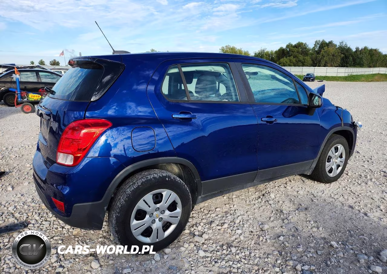 2017 Chevrolet Trax Ls VIN:3GNCJKSB1HL172449 - 3