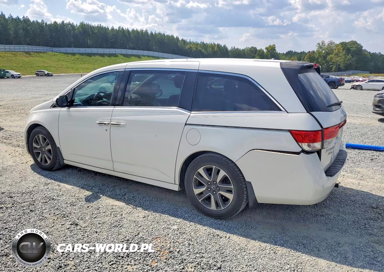 2016 Honda Odyssey Touring VIN:5FNRL5H92GB105035 - 2
