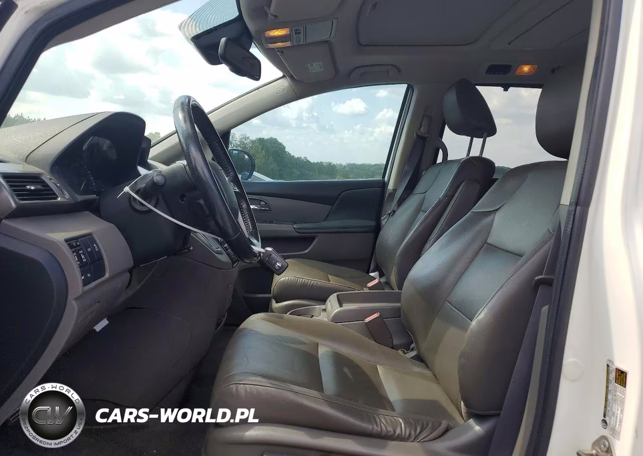 2016 Honda Odyssey Touring VIN:5FNRL5H92GB105035 - 7