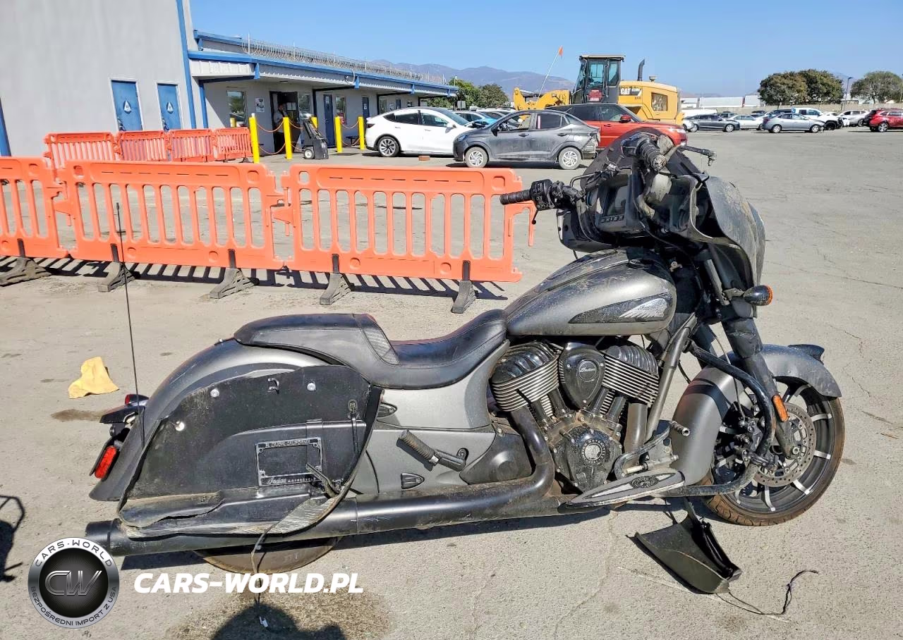 2020 Indian Motorcycle Co. Chieftain Dark Horse