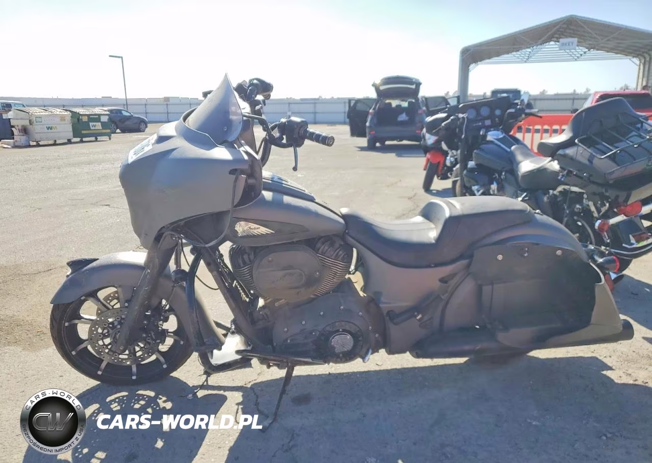 2020 Indian Motorcycle Co. Chieftain Dark Horse VIN:56KTCDBB1L3382871 - 3
