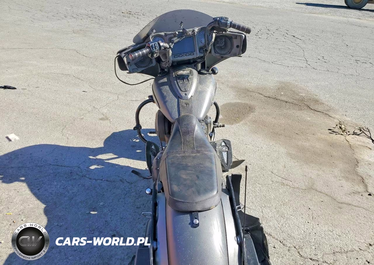 2020 Indian Motorcycle Co. Chieftain Dark Horse VIN:56KTCDBB1L3382871 - 6
