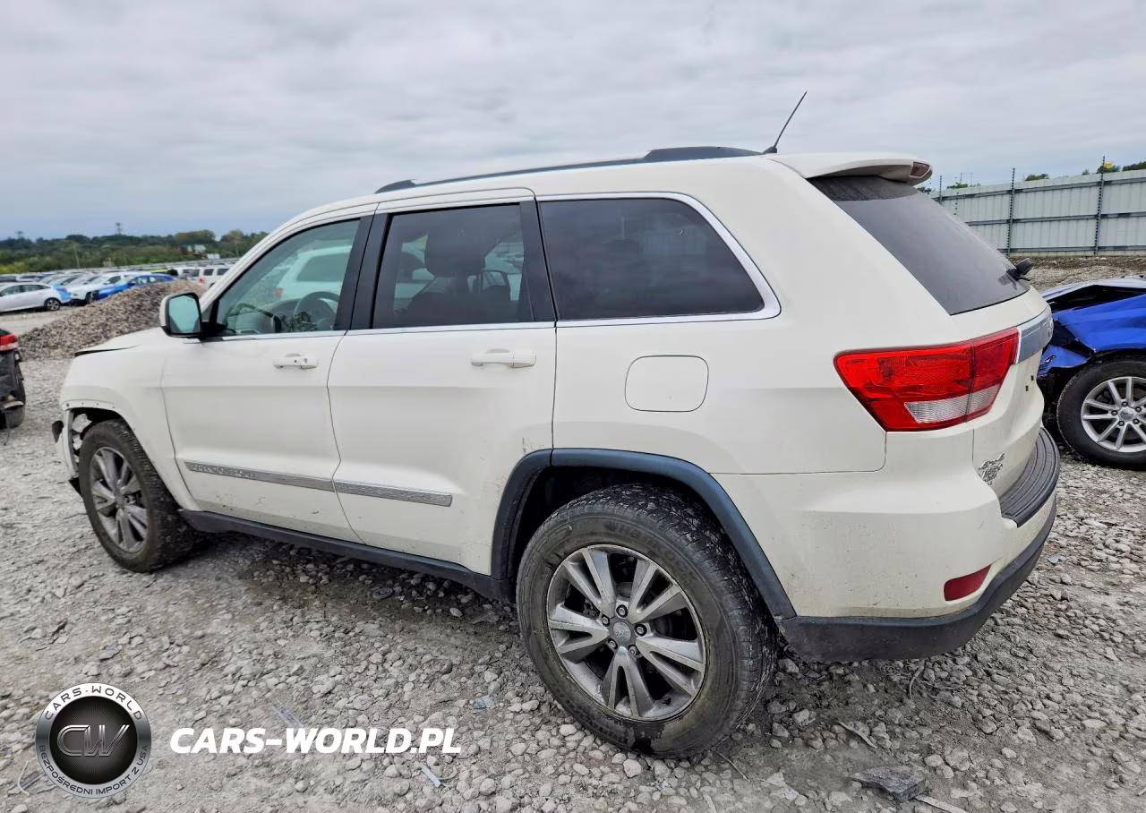 2012 Jeep Grand Cherokee Laredo VIN:1C4RJFAG3CC326185 - 2