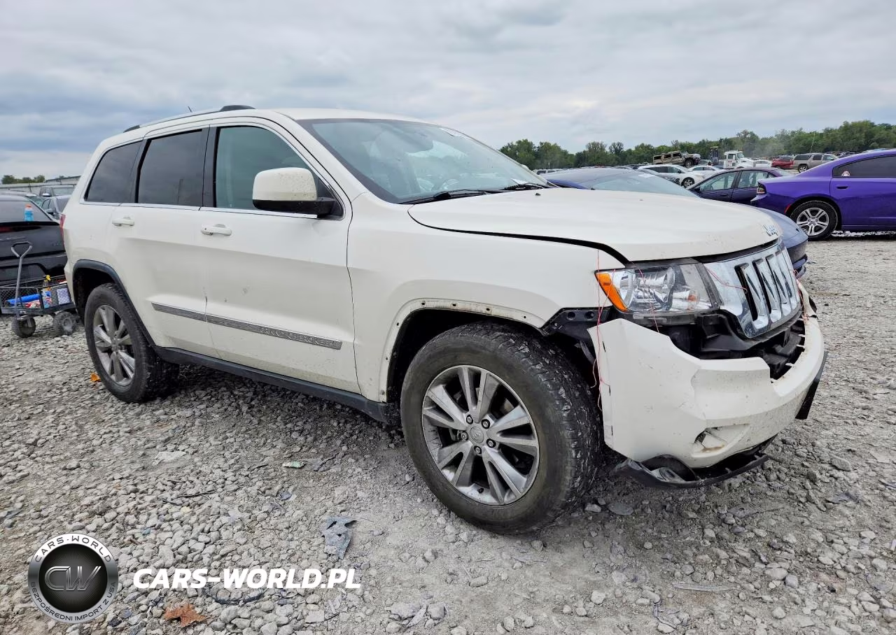 2012 Jeep Grand Cherokee Laredo VIN:1C4RJFAG3CC326185 - 4