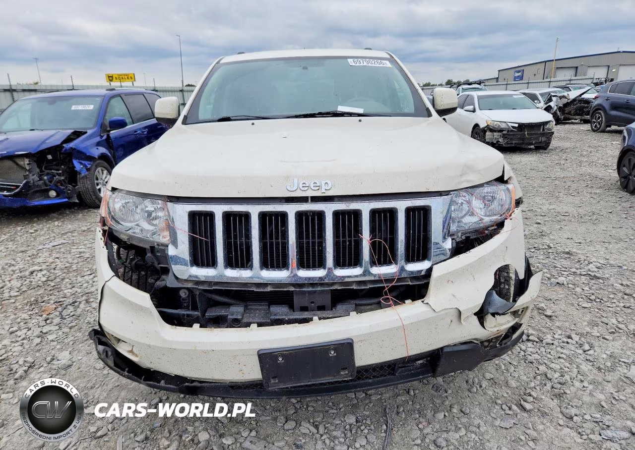 2012 Jeep Grand Cherokee Laredo VIN:1C4RJFAG3CC326185 - 5