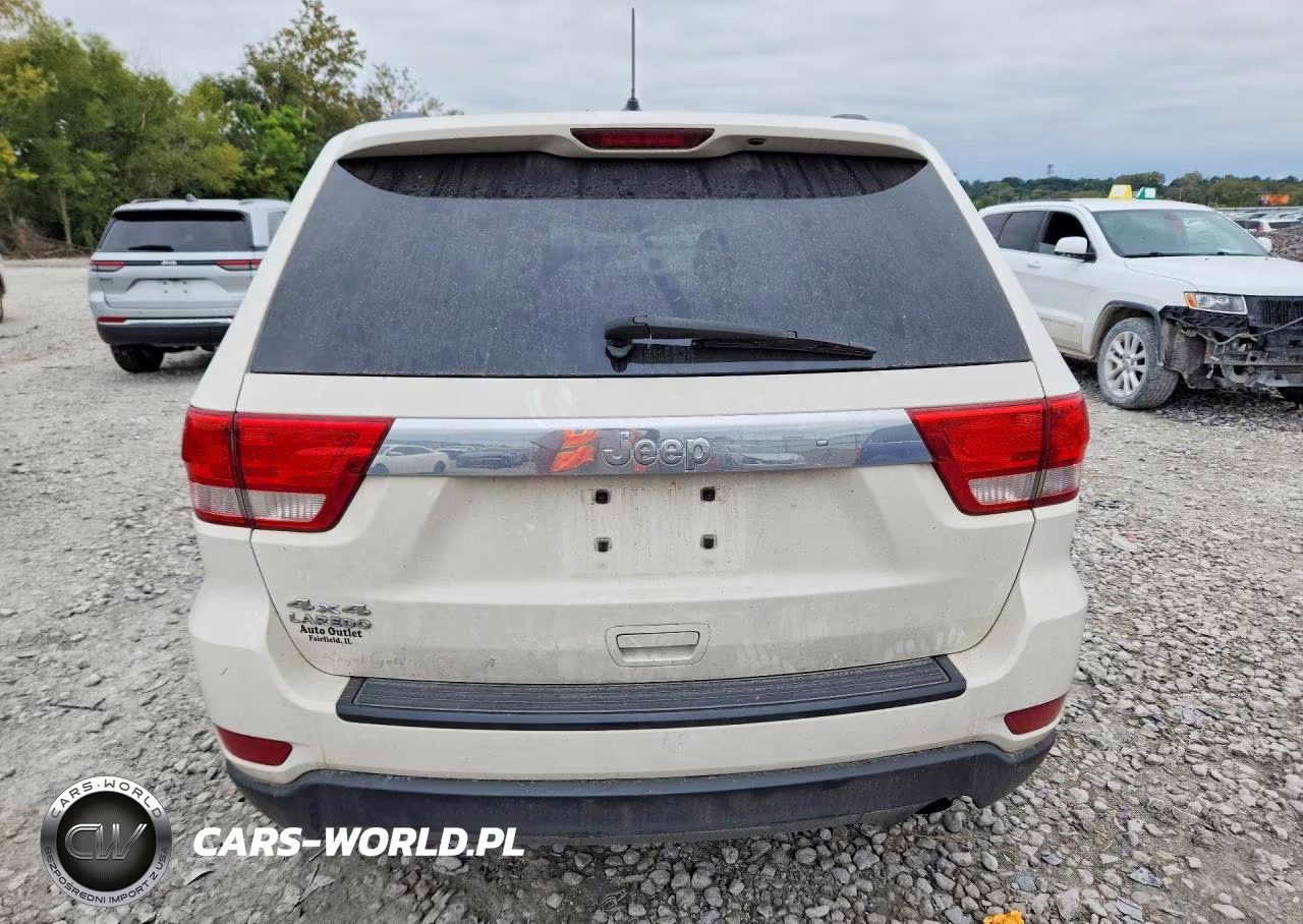 2012 Jeep Grand Cherokee Laredo VIN:1C4RJFAG3CC326185 - 6