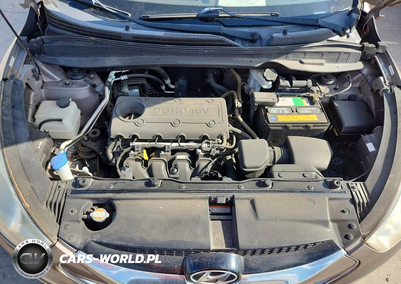 2010 Hyundai Tucson Limited VIN:KM8JU3AC1AU083916 - 12