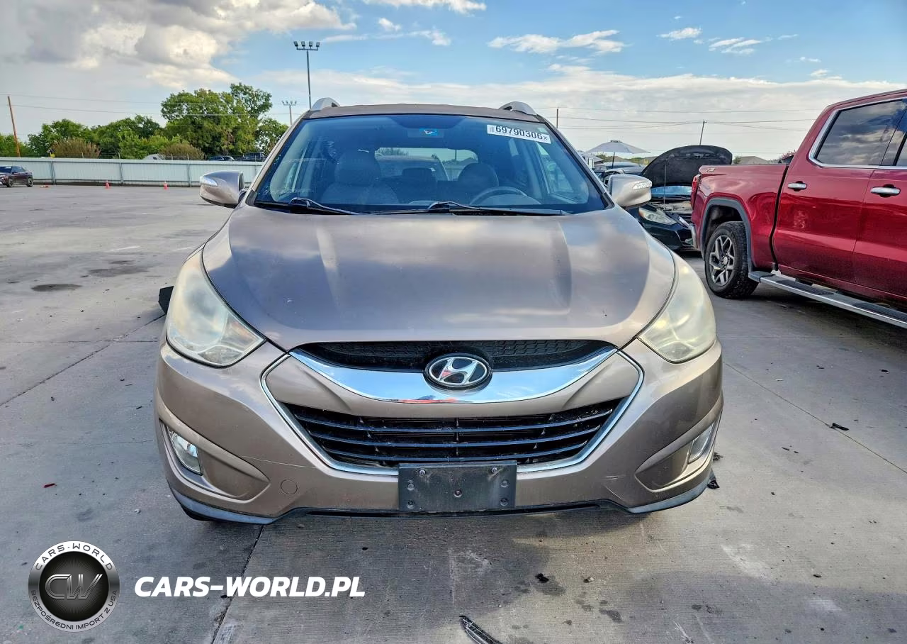 2010 Hyundai Tucson Limited VIN:KM8JU3AC1AU083916 - 5