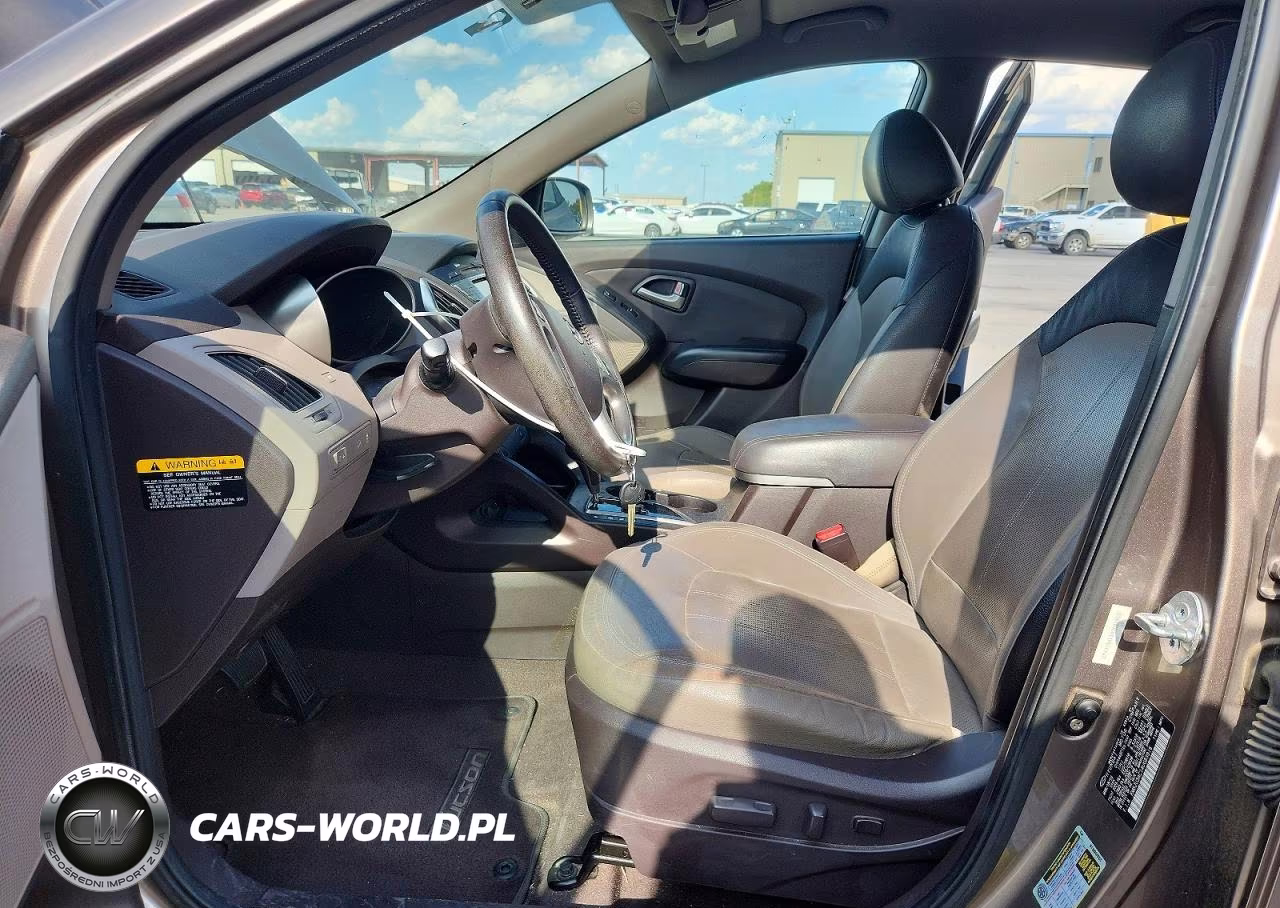 2010 Hyundai Tucson Limited VIN:KM8JU3AC1AU083916 - 7