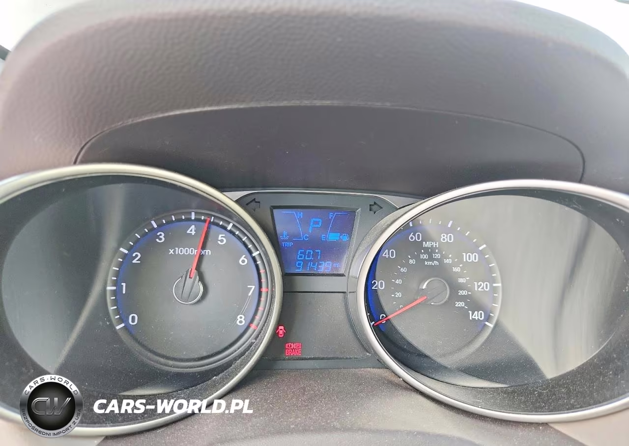 2010 Hyundai Tucson Limited VIN:KM8JU3AC1AU083916 - 9