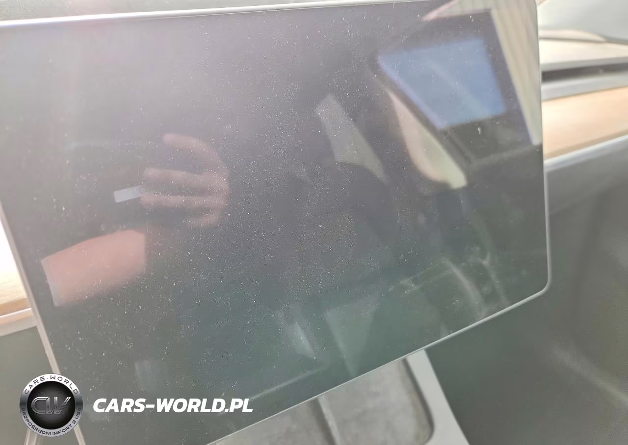 2023 Tesla Model Y VIN:7SAYGDEE0PA110102 - 9