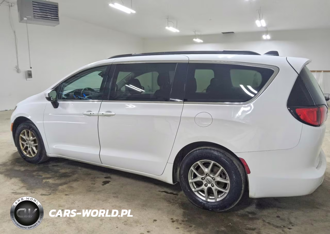 2021 Chrysler Voyager Lxi VIN:2C4RC1DG5MR504745 - 2