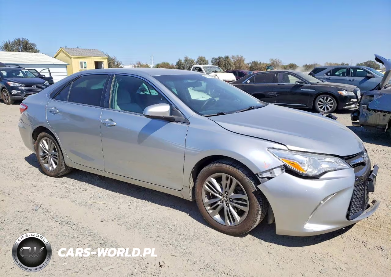 2016 Toyota Camry Se VIN:4T1BF1FK5GU174151 - 4