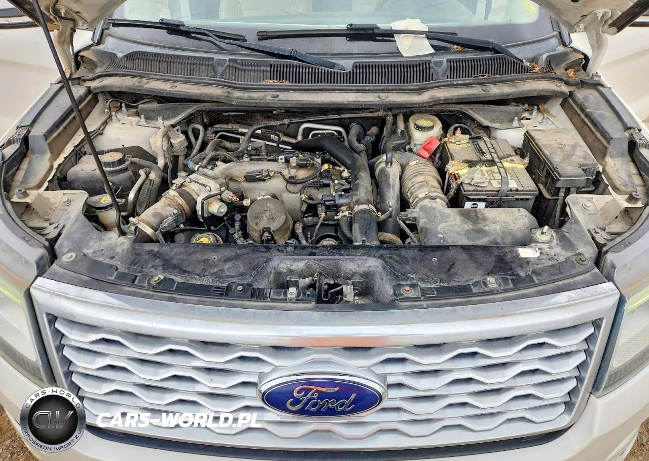 2016 Ford Explorer Platinum VIN:1FM5K8HT8GGB33440 - 12
