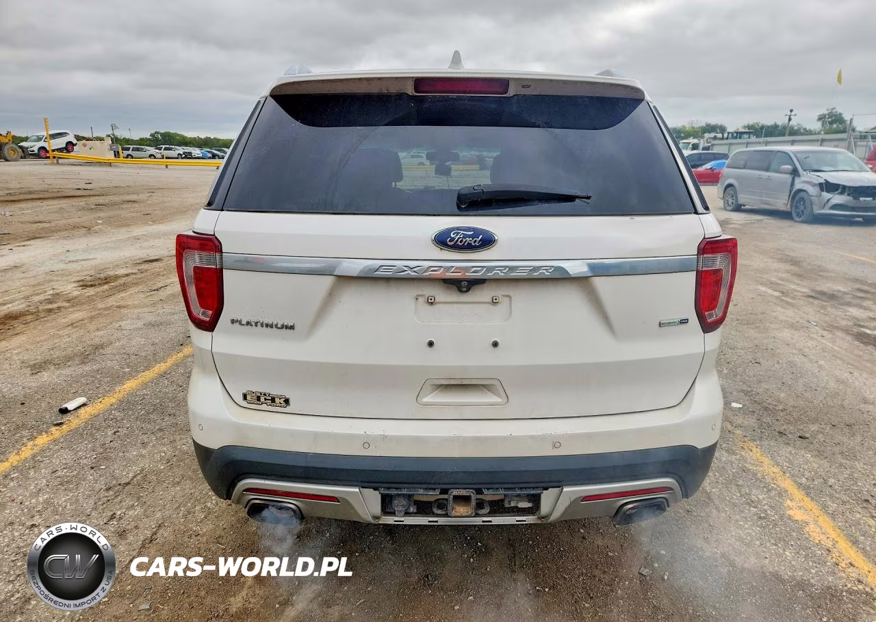 2016 Ford Explorer Platinum VIN:1FM5K8HT8GGB33440 - 6