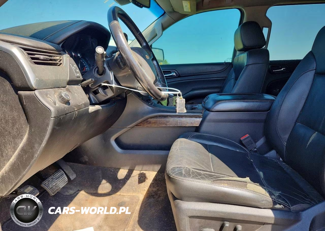 2019 Chevrolet Suburban C1500 Lt VIN:1GNSCHKC8KR118423 - 7