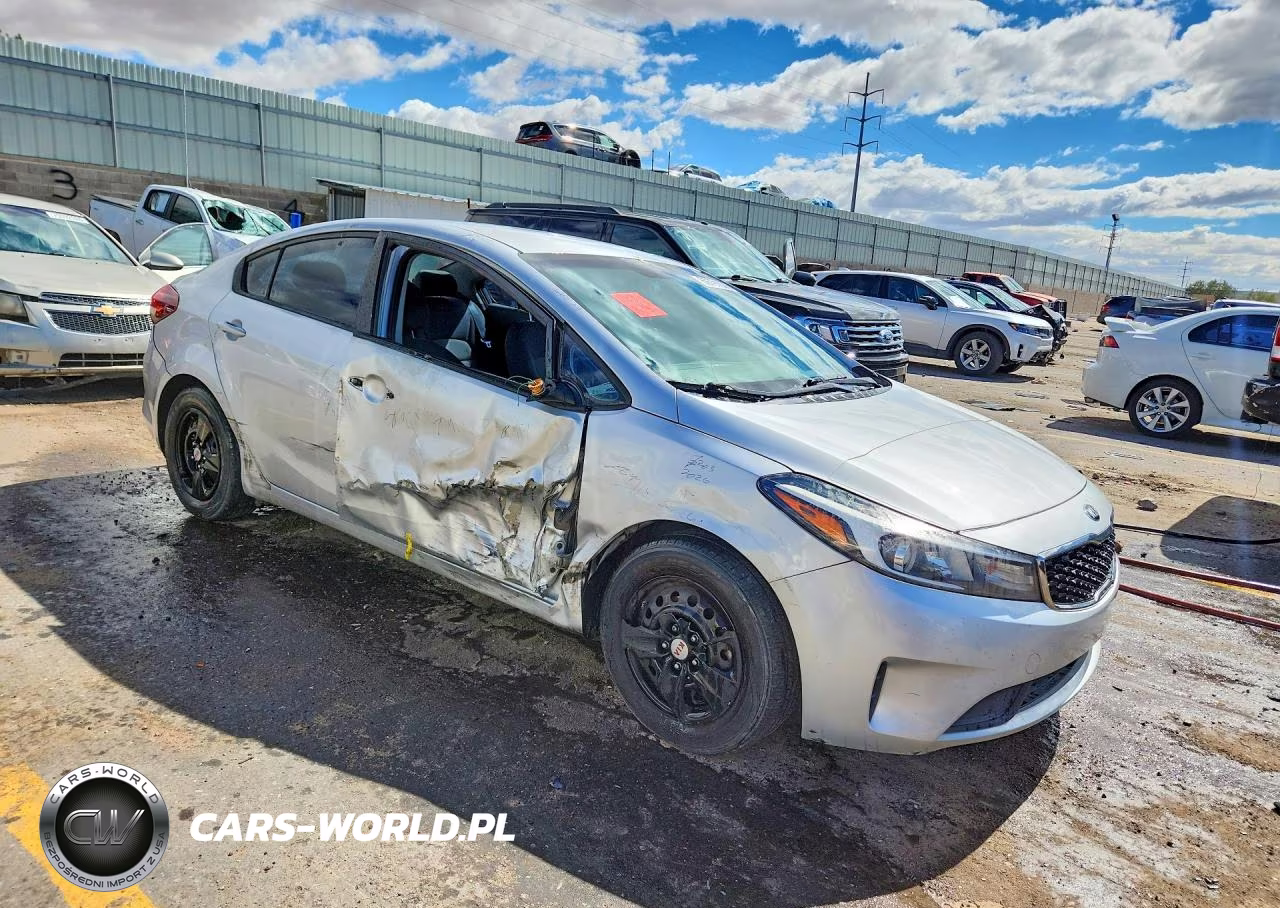 2017 Kia Forte Lx VIN:3KPFK4A73HE057934 - 4
