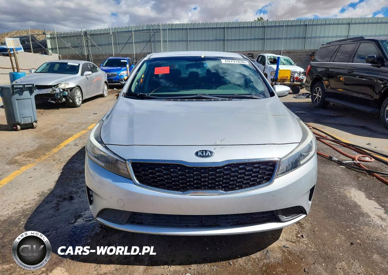 2017 Kia Forte Lx VIN:3KPFK4A73HE057934 - 5