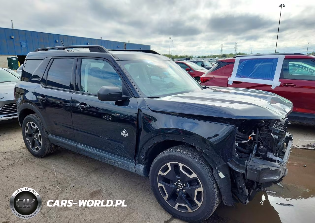 2021 Ford Bronco Sport Outer Banks VIN:3FMCR9C64MRB38049 - 4