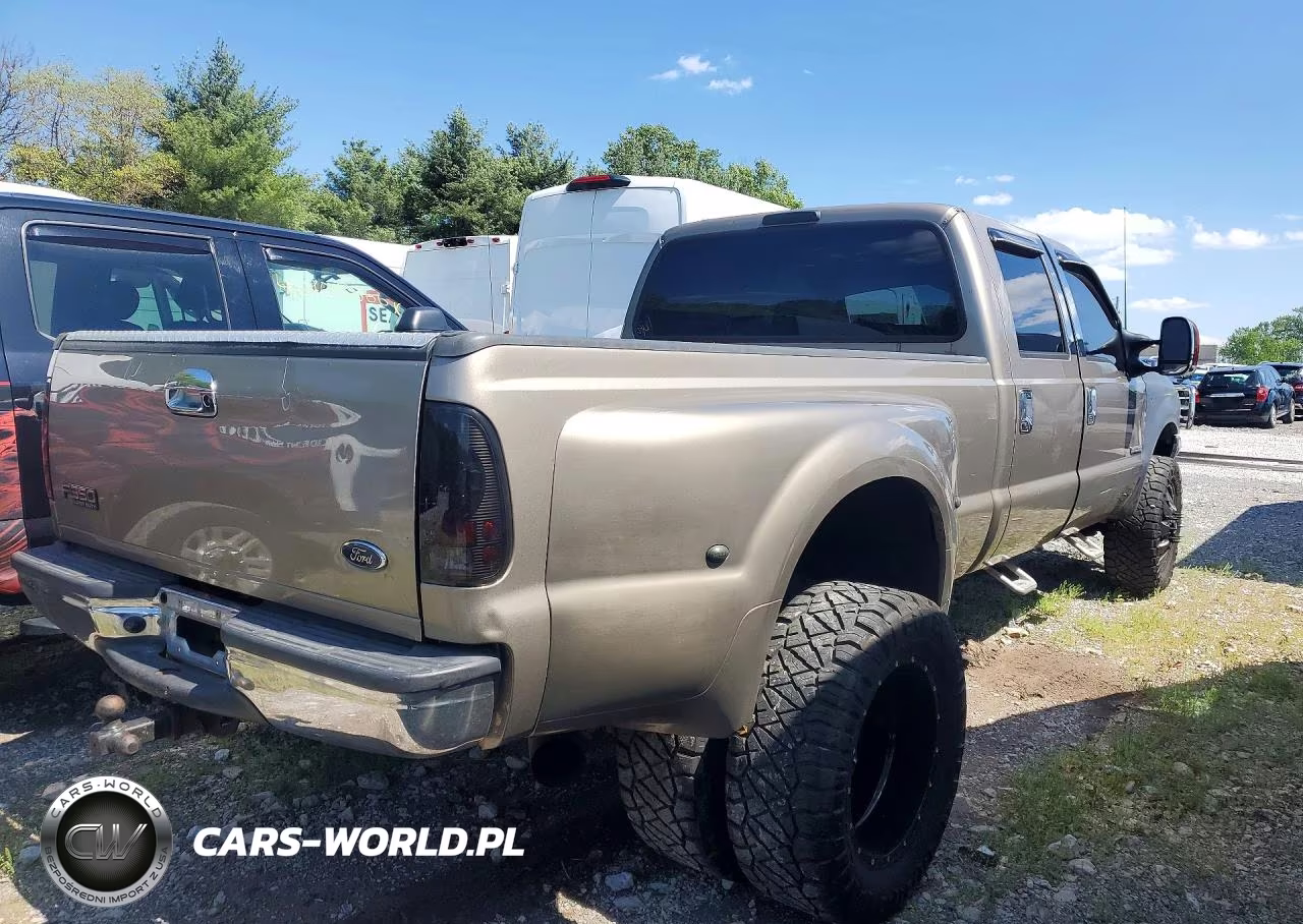 2003 Ford F350 Super Duty VIN:1FTWW32P73EB88995 - 3