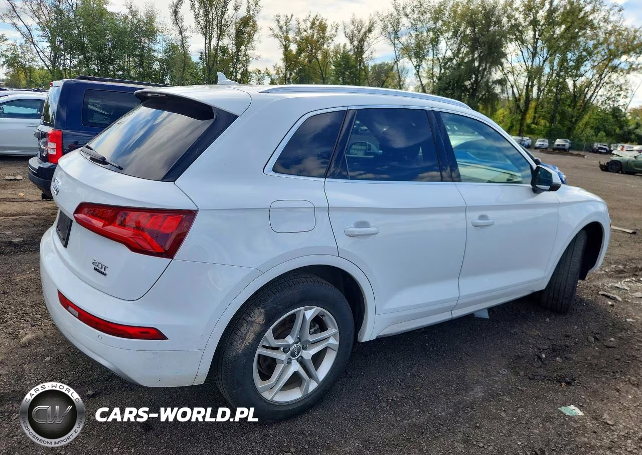 2018 Audi Q5 Premium Plus VIN:WA1BNAFY7J2168232 - 3