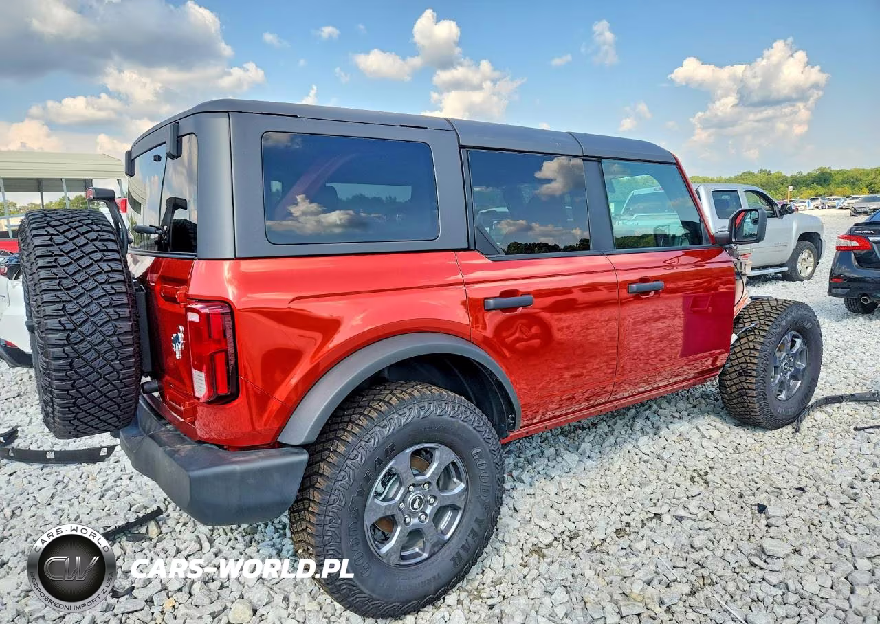 2022 Ford Bronco Base VIN:1FMDE5BH5NLA99760 - 3