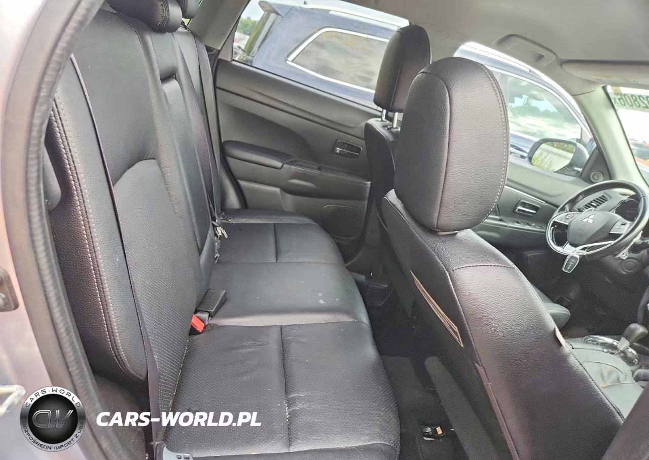 2017 Mitsubishi Outlander Sport Sel VIN:JA4AR4AW8HZ043538 - 11