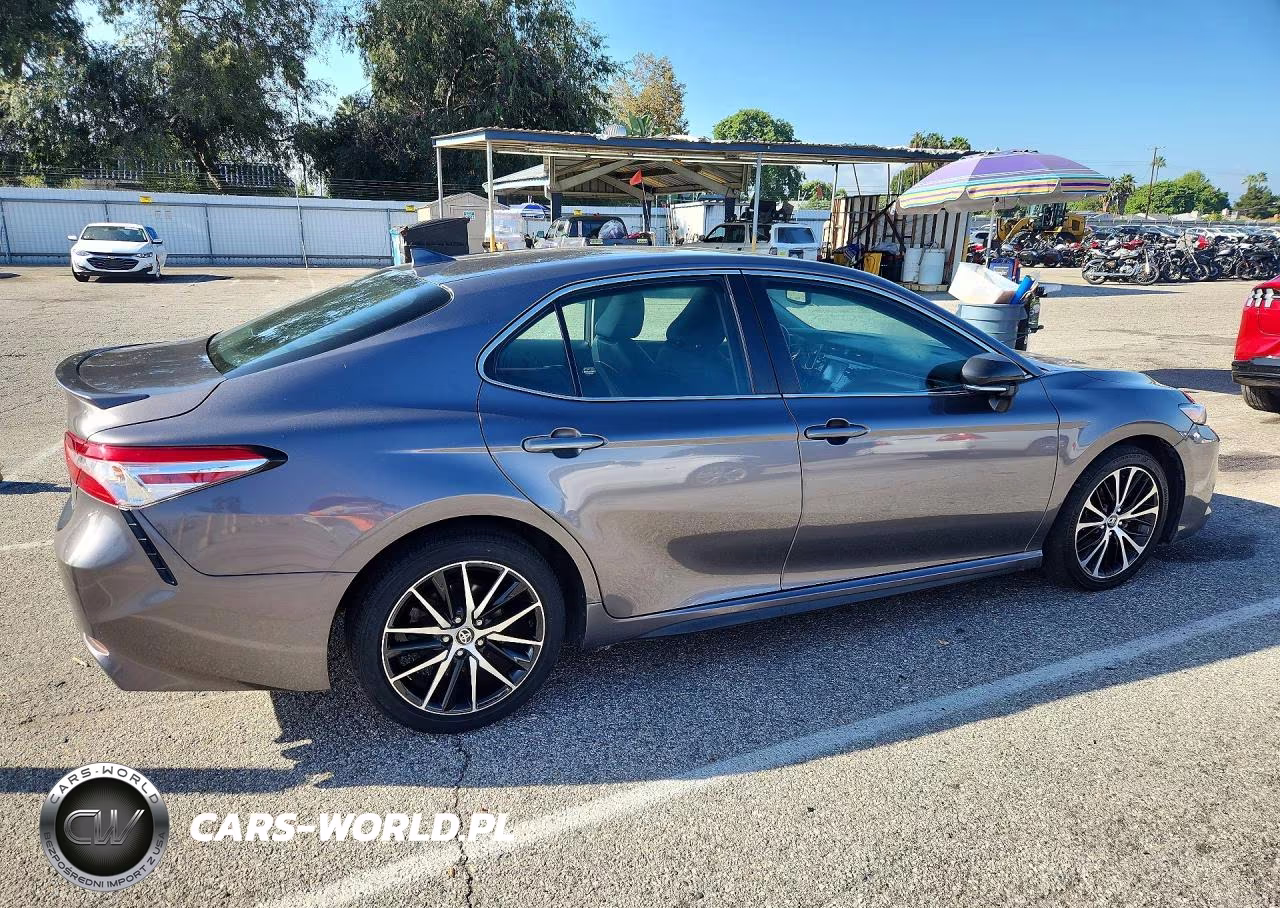 2020 Toyota Camry Se VIN:4T1M11AK5LU924415 - 3