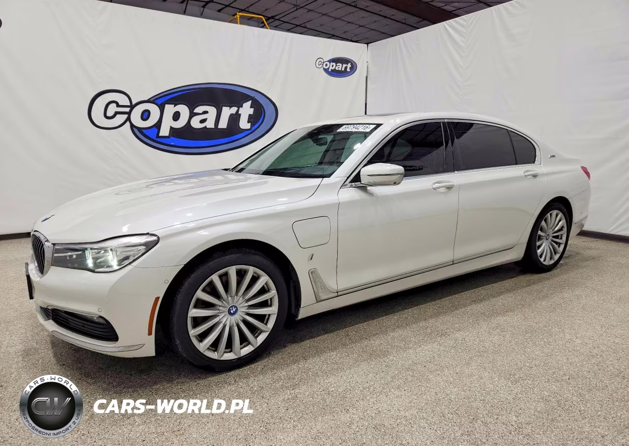 2018 BMW 740 Xe VIN:WBA7J2C50JG938262 - 1