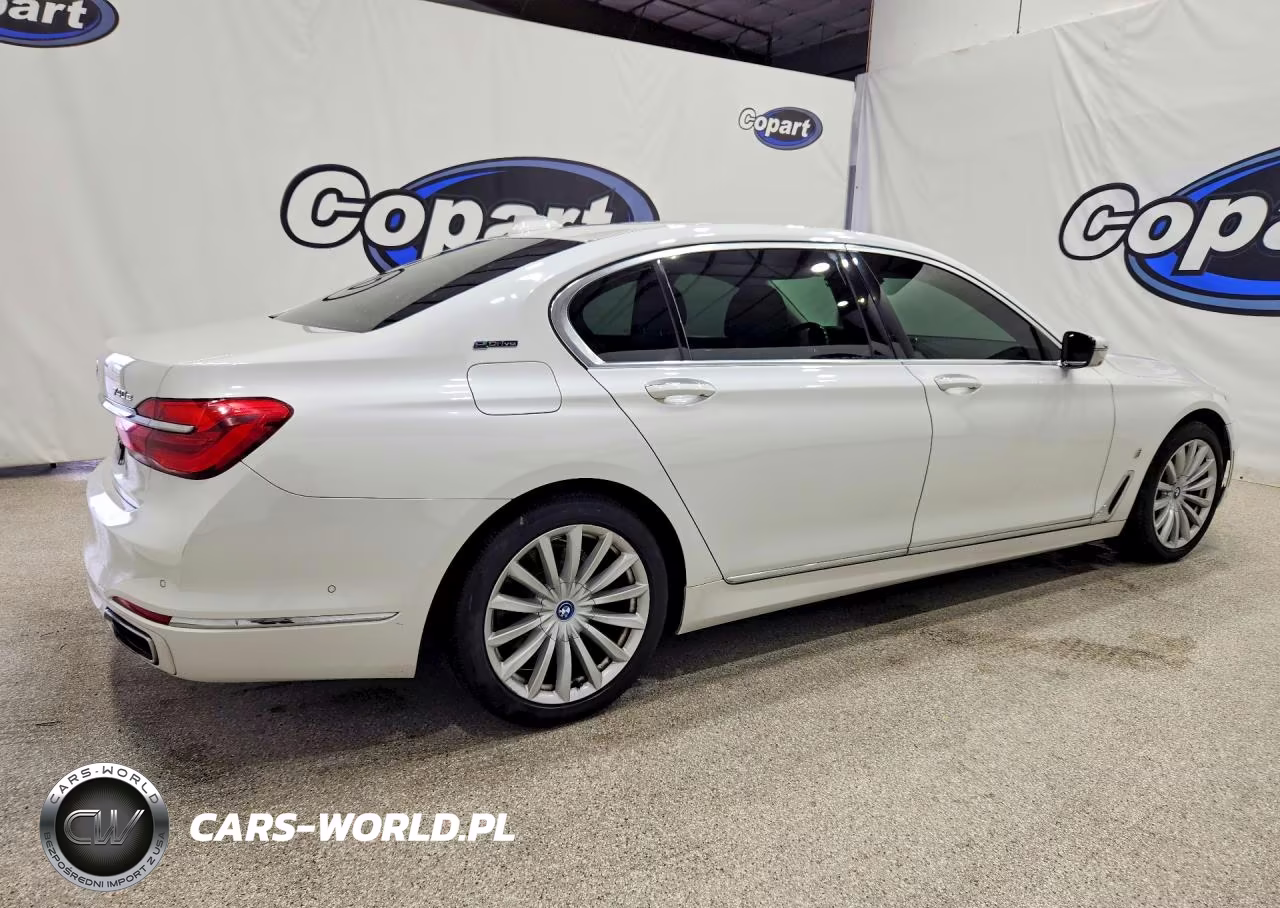 2018 BMW 740 Xe VIN:WBA7J2C50JG938262 - 3