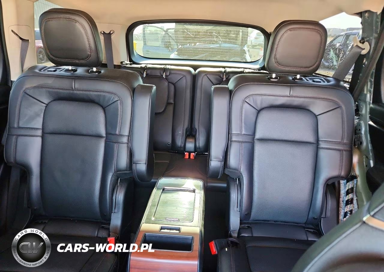 2024 Lincoln Aviator Reserve VIN:5LM5J7WC7RGL04291 - 10