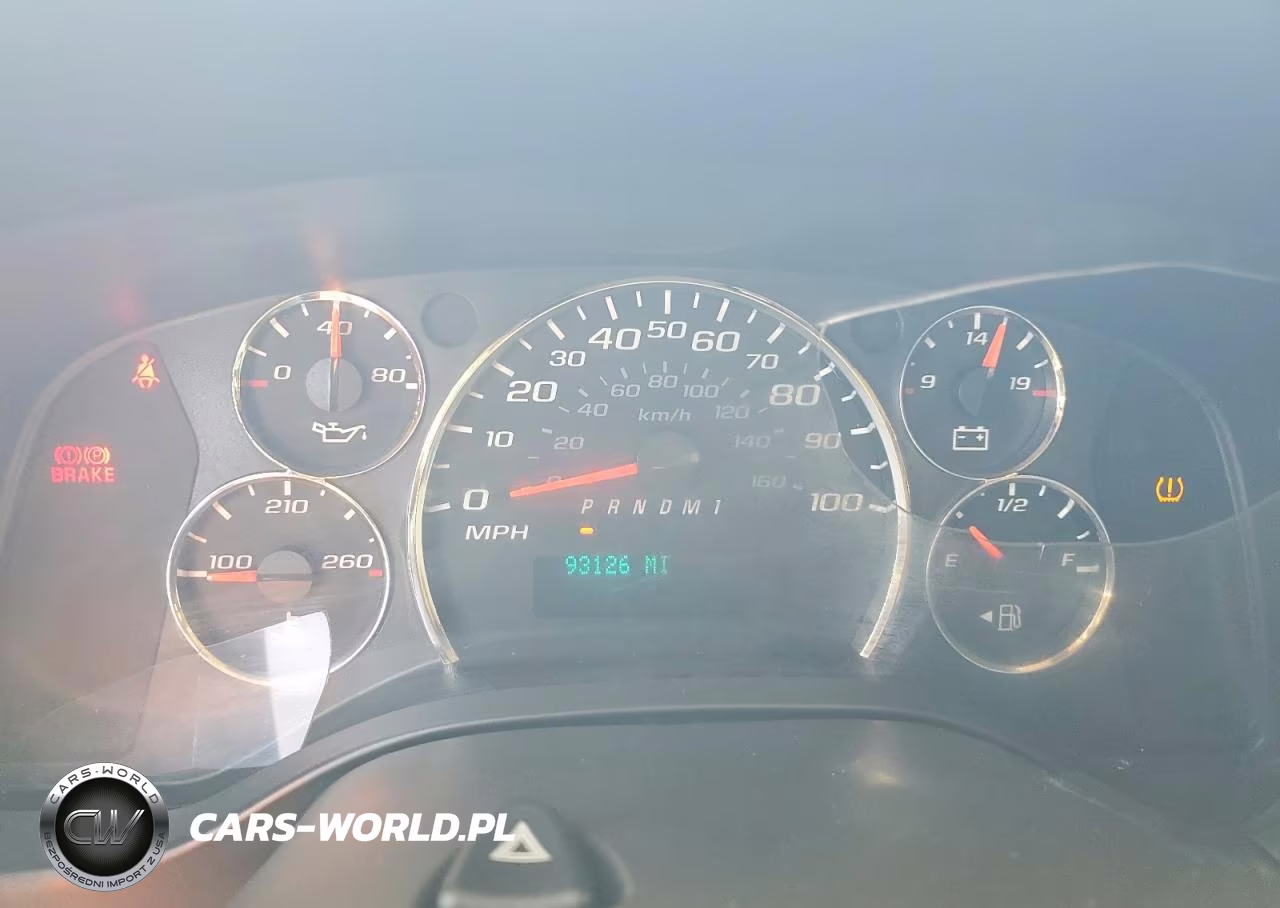 2018 Chevrolet Express 2500 Cargo Delivery Van VIN:1GCWGAFP3J1336429 - 9