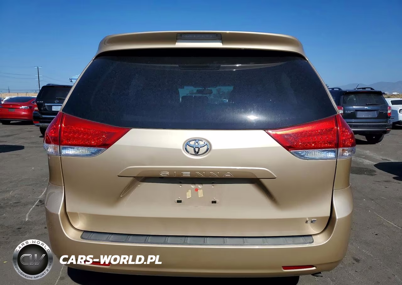2013 Toyota Sienna Le VIN:5TDKK3DC2DS292875 - 6