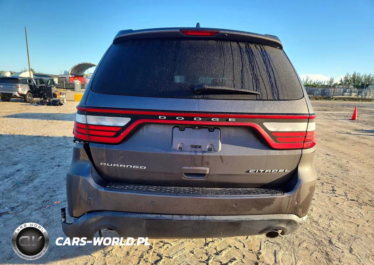 2015 Dodge Durango Citadel VIN:1C4SDHET4FC242697 - 6