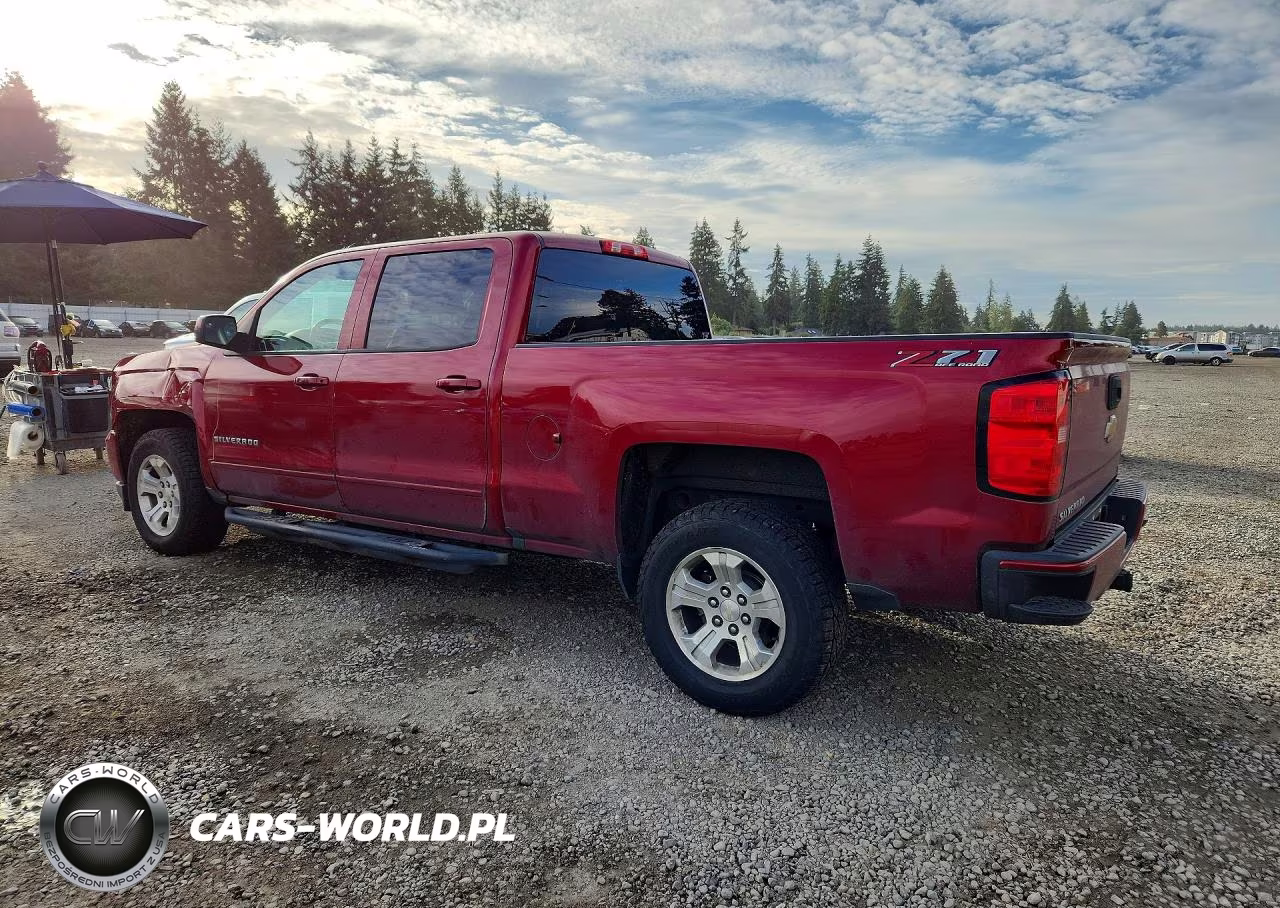 2018 Chevrolet Silverado K1500 Lt VIN:3GCUKREC2JG172739 - 2