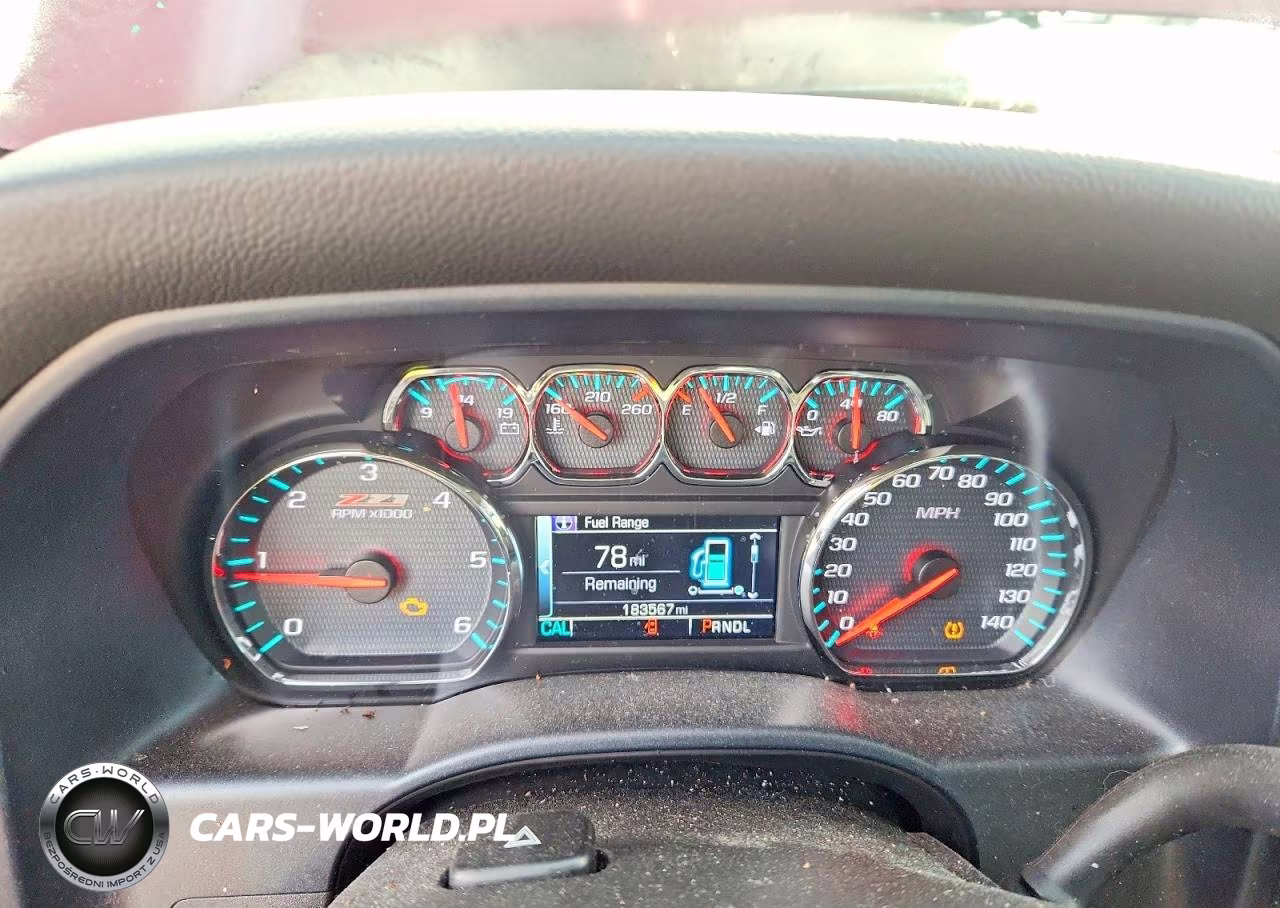 2018 Chevrolet Silverado K1500 Lt VIN:3GCUKREC2JG172739 - 9