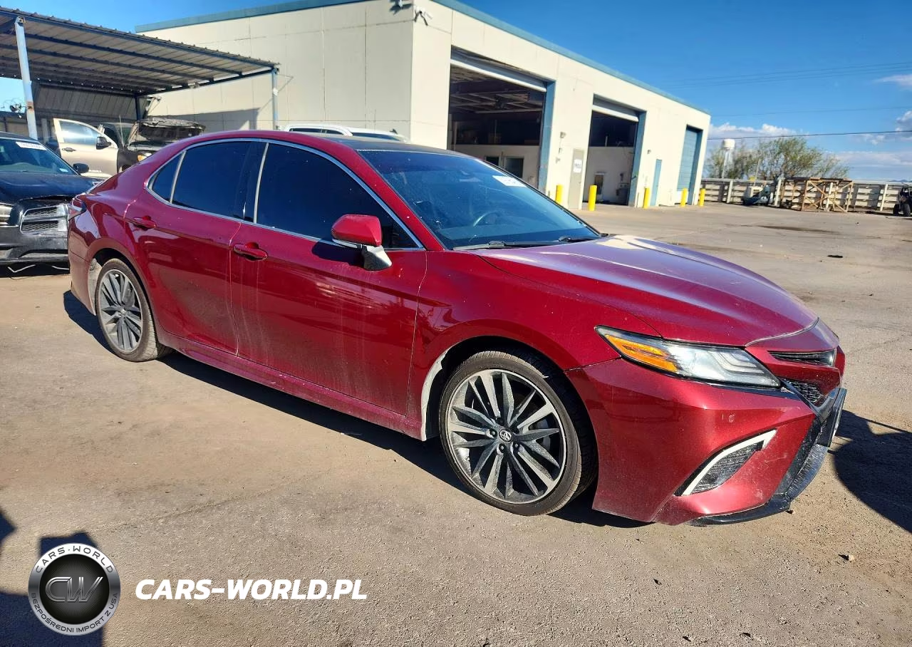 2018 Toyota Camry Xse VIN:4T1B61HK4JU566879 - 4