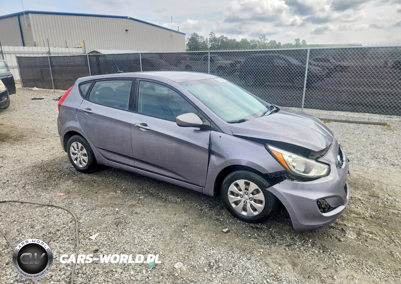 2015 Hyundai Accent Gs VIN:KMHCT5AE9FU222576 - 4