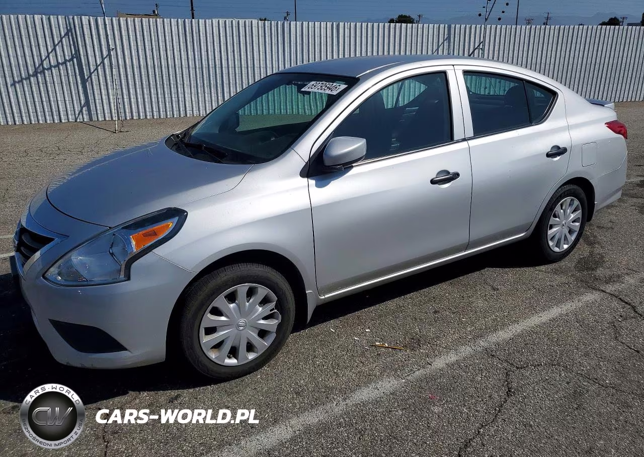 2016 Nissan Versa 1.6 S Plus